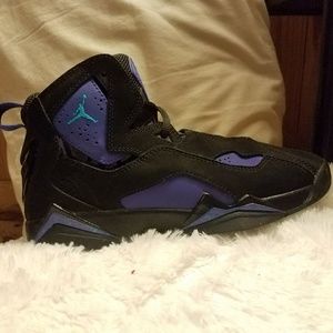 Black and purple Jordan's